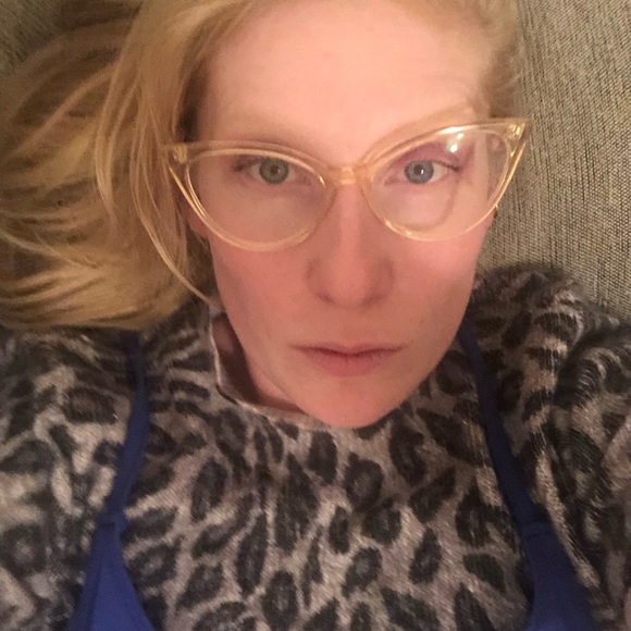 Meet your Posher, Alicia ๐ฟ๐ฑ๐ปโโ๏ธ๐๐พ๐ผ - Picture 3 of 4